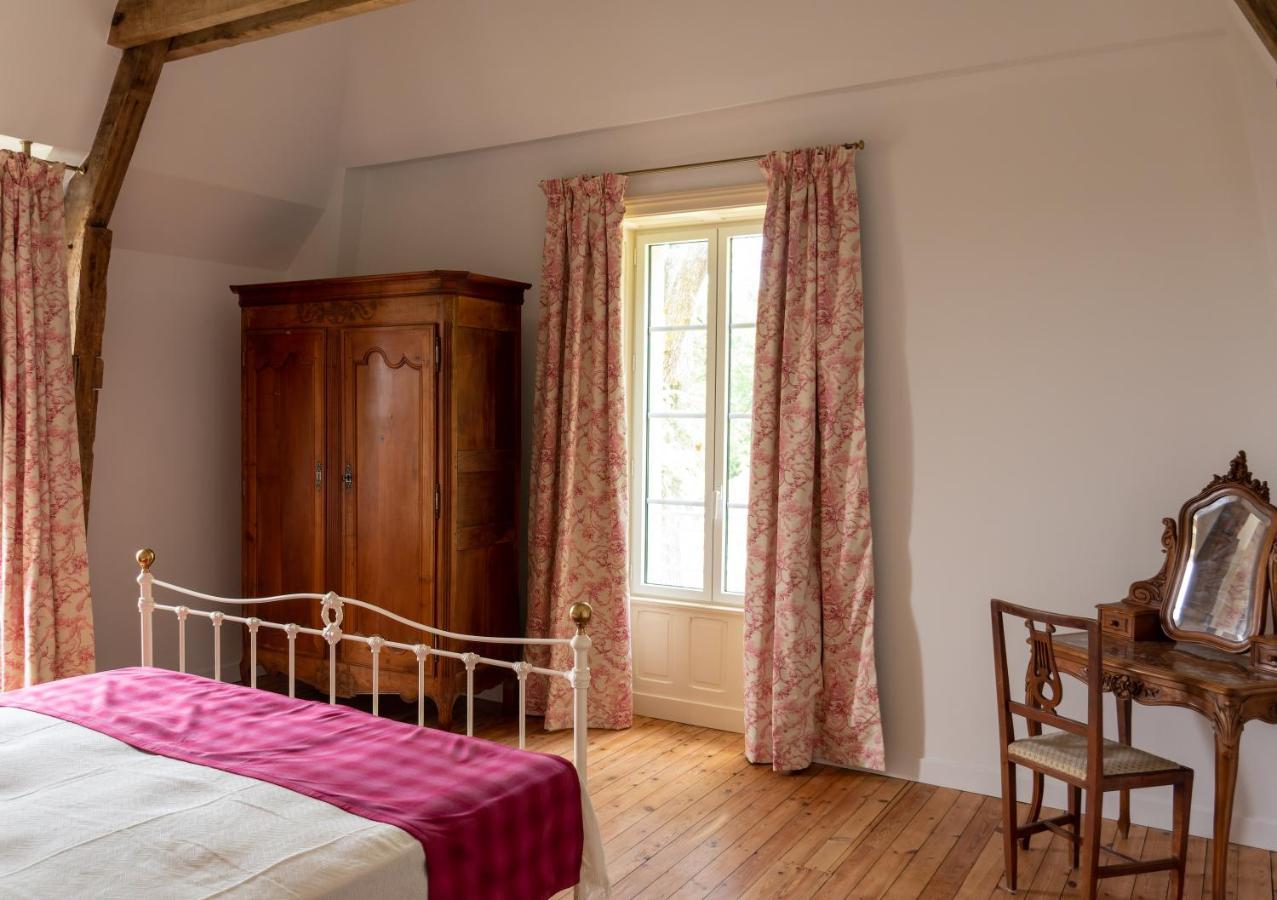 Chambres D'Hotes Chateau De Saint Etienne Du Bois Bagian luar foto