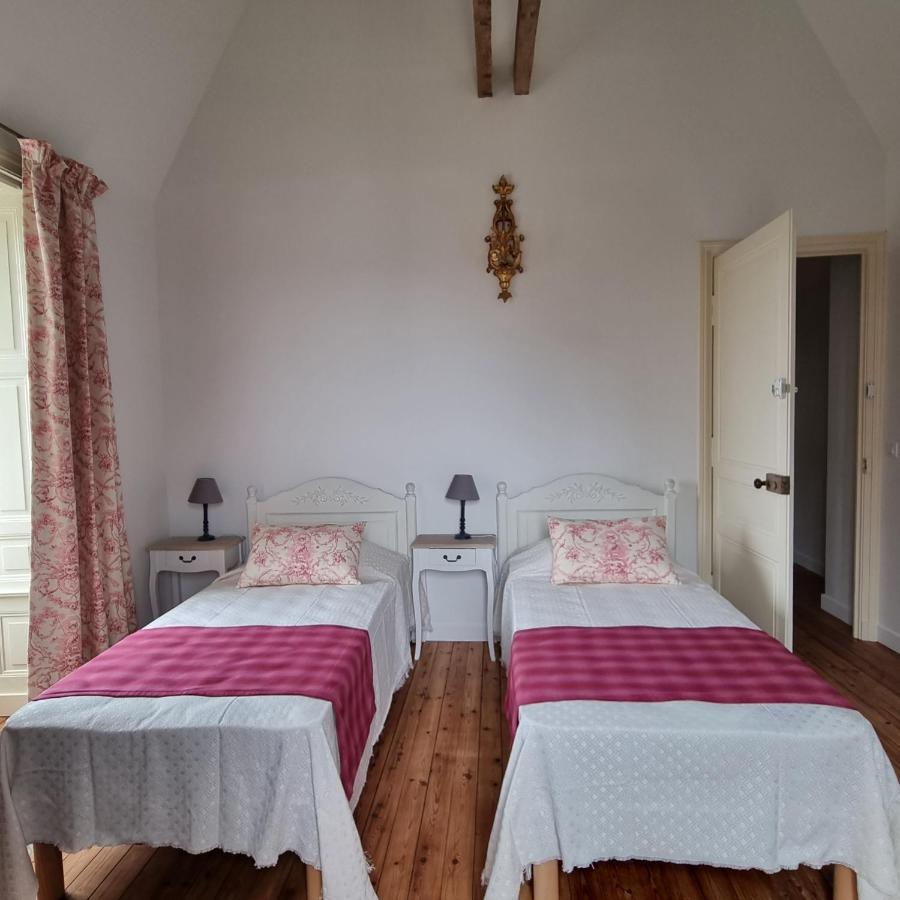 Chambres D'Hotes Chateau De Saint Etienne Du Bois Bagian luar foto